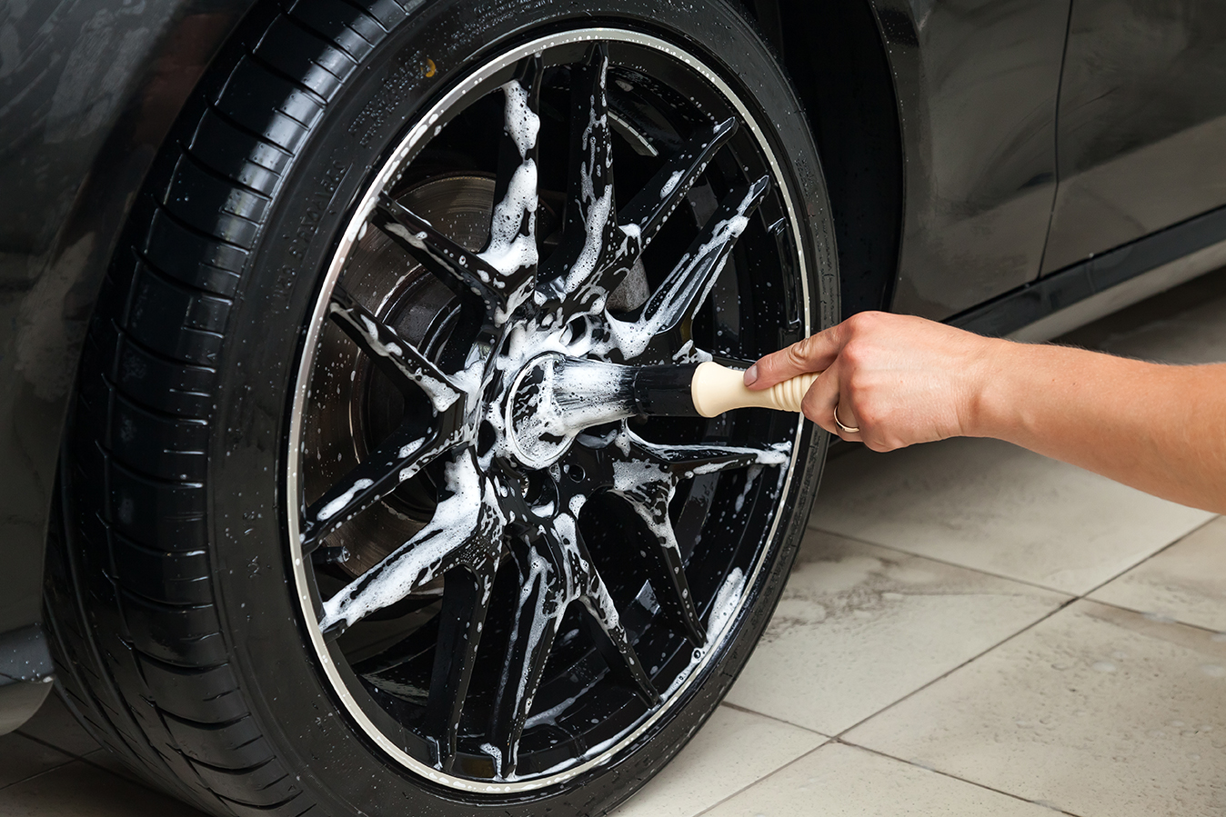 Bridgestone Tyre Clinic - Drivers Essential - Car Detailing Bridgestone Tyre Clinic - Drivers Essential - Car Detailing